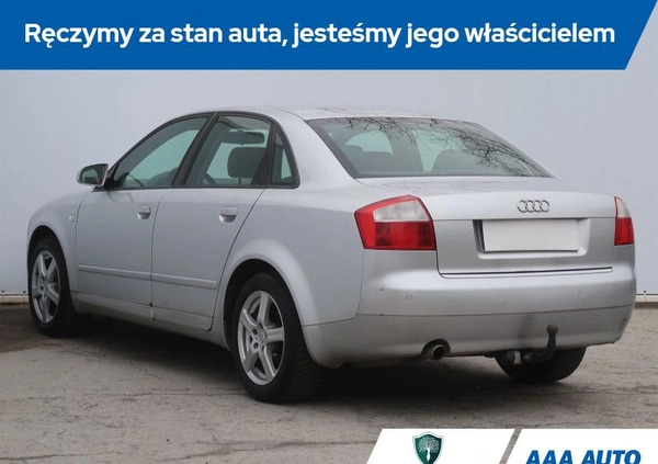 Audi A4 cena 13000 przebieg: 270493, rok produkcji 2004 z Stepnica małe 106